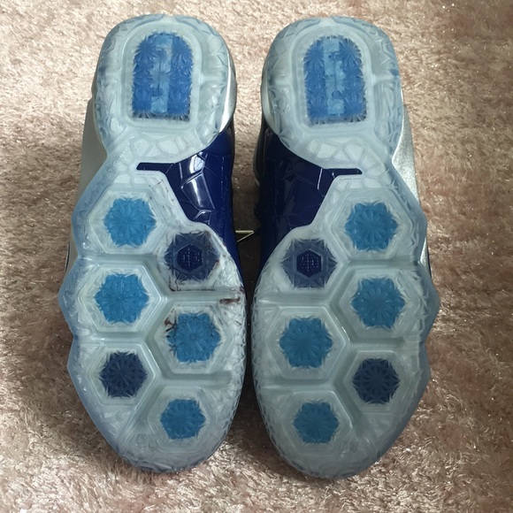 NIKE LeBron Xll - Picture 6 of 6